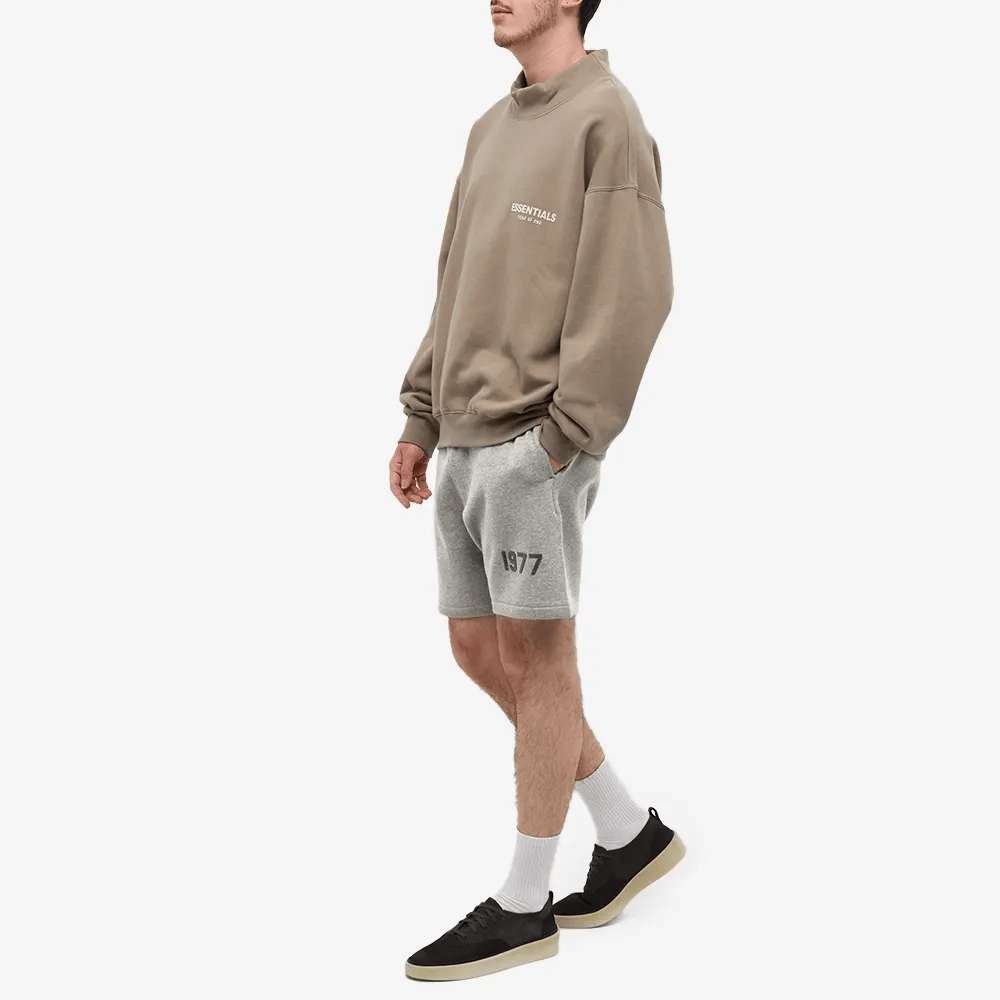 Fear of God ESSENTIALS 1977 Sweat Shorts Dark Oatmeal