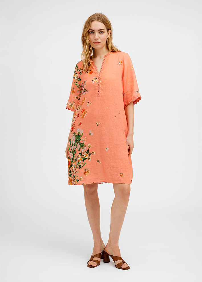 Gustav Costa shirt dress 49517-85309 Kjole - Coral w. Embr. Flower Print