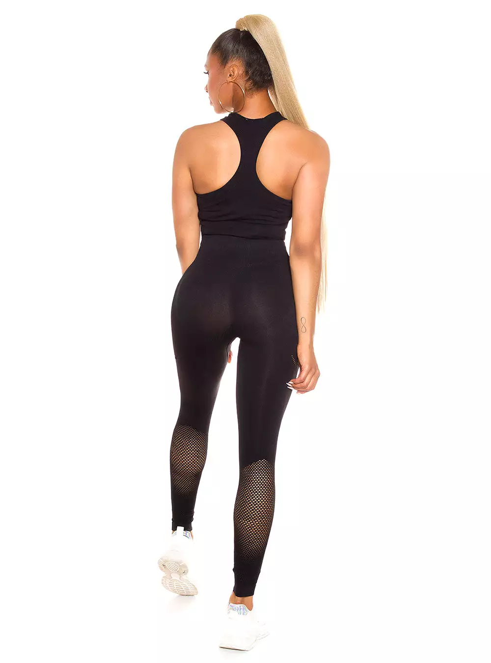 KouCla Sporty Set Crop Top and Push-up Leggings