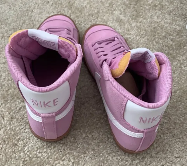 Nike blazers mid (size 7 women’s)