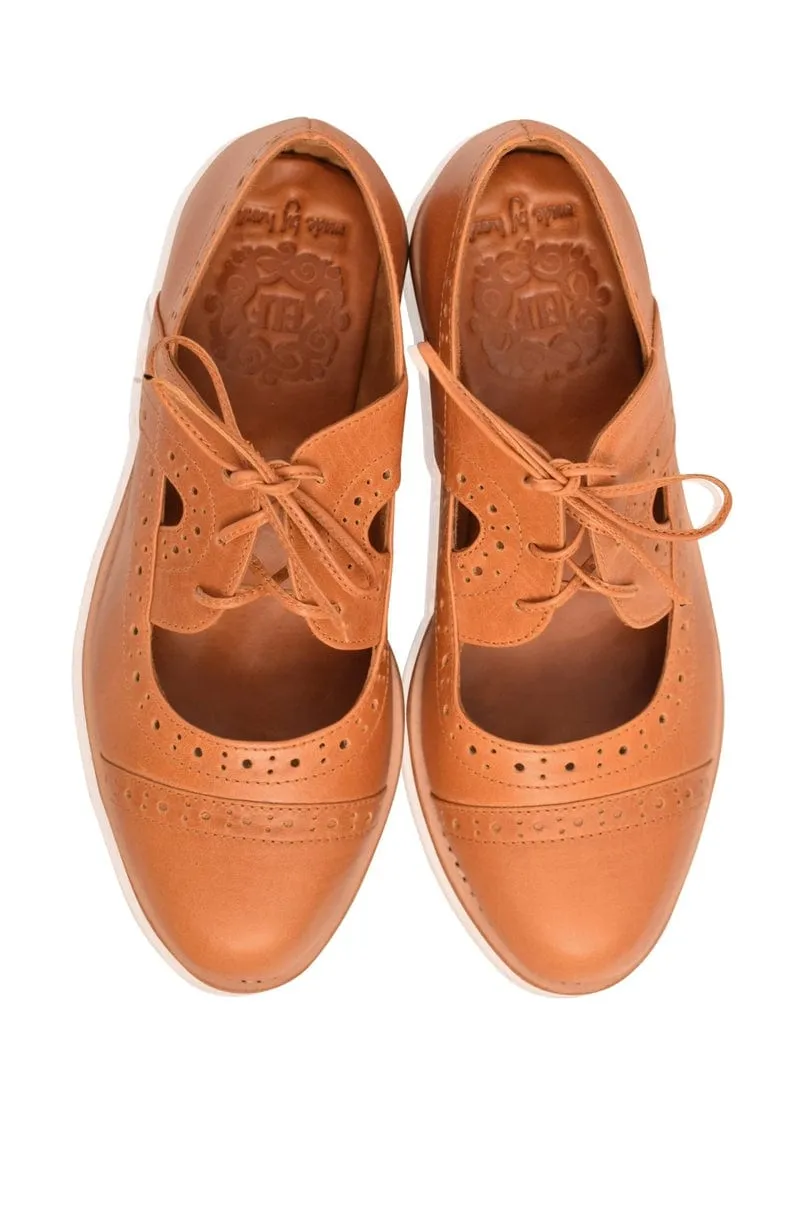 Scandinavia Leather Oxfords in Dark Tan